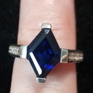 Vintage Avon Art Deco Simulated Sapphire In Sterling Silver Ring